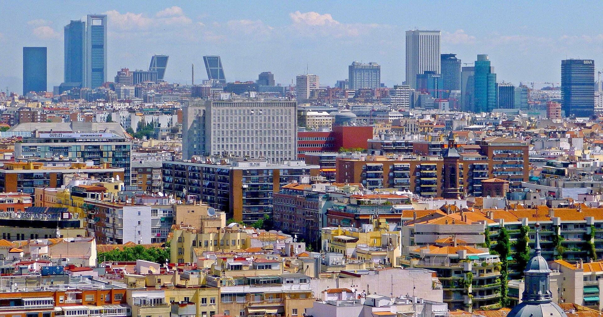 Madrid (MAD) — African diaspora corridor airport to UK, USA, Canada, Australia, photo via Wikimedia Commons (media-list scan)
